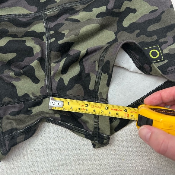 FLEO CrossFit Shorts Women’s Size Small - Picture 5 of 5